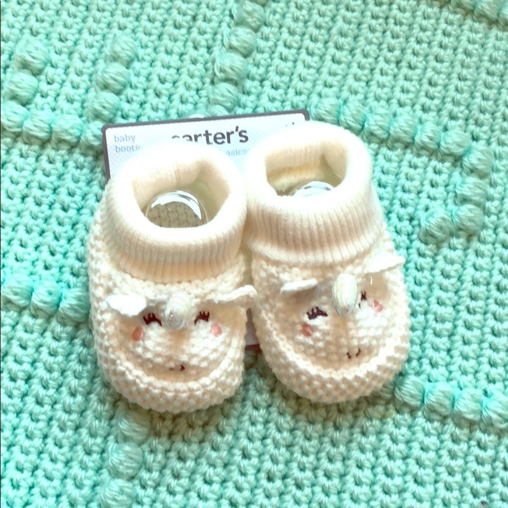 Carter’s nb unicorn booties NWT